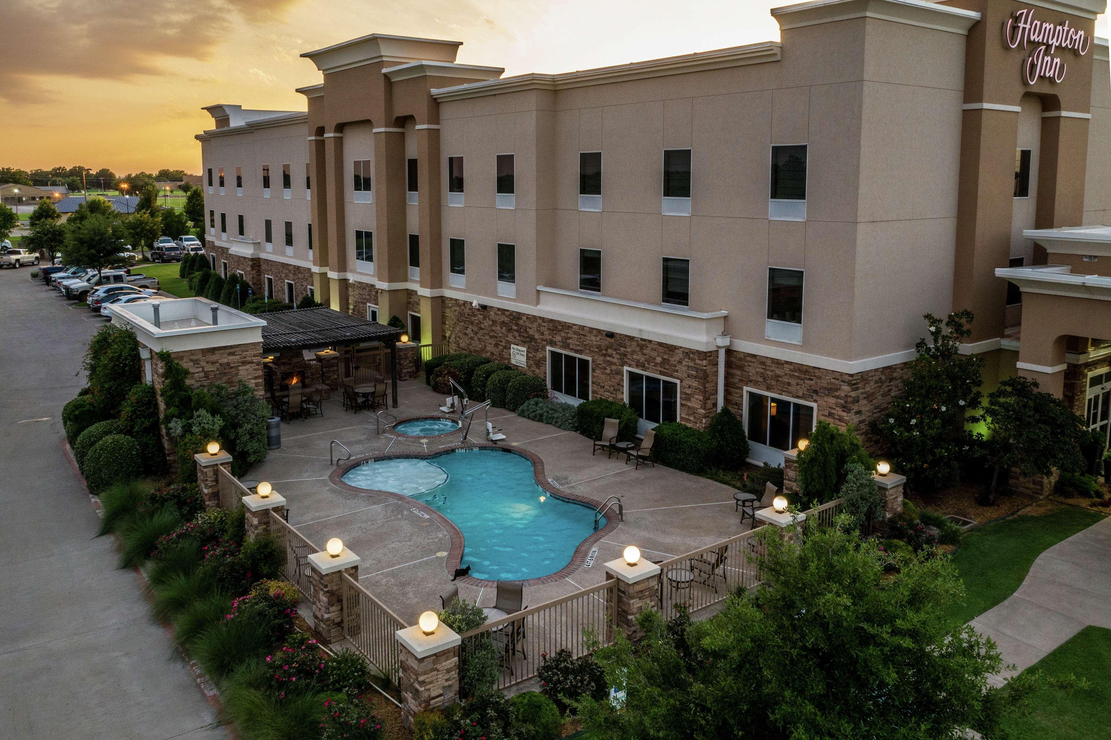Hampton Inn Vernon Exterior foto